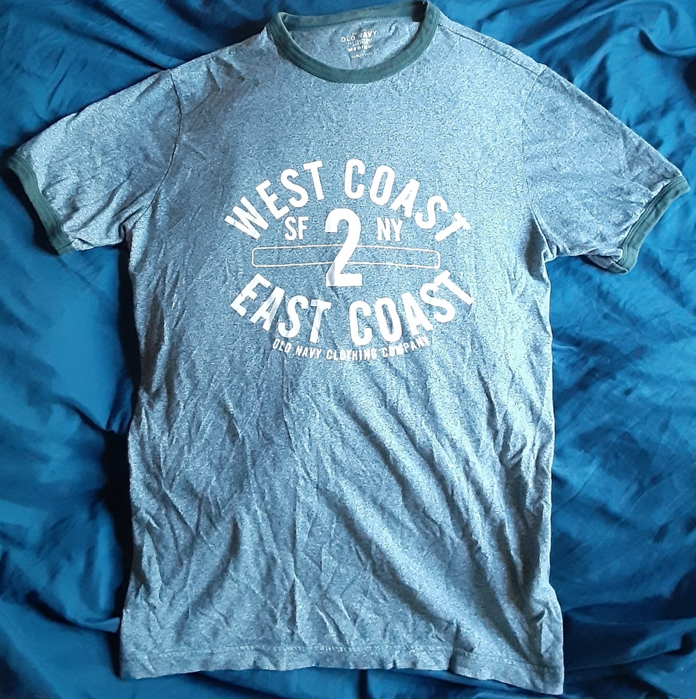 Old Navy T-Shirt